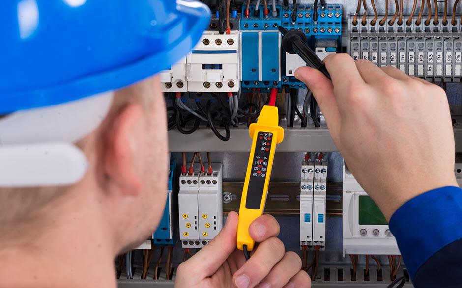 électricien dans le bâtiment Paris 7
